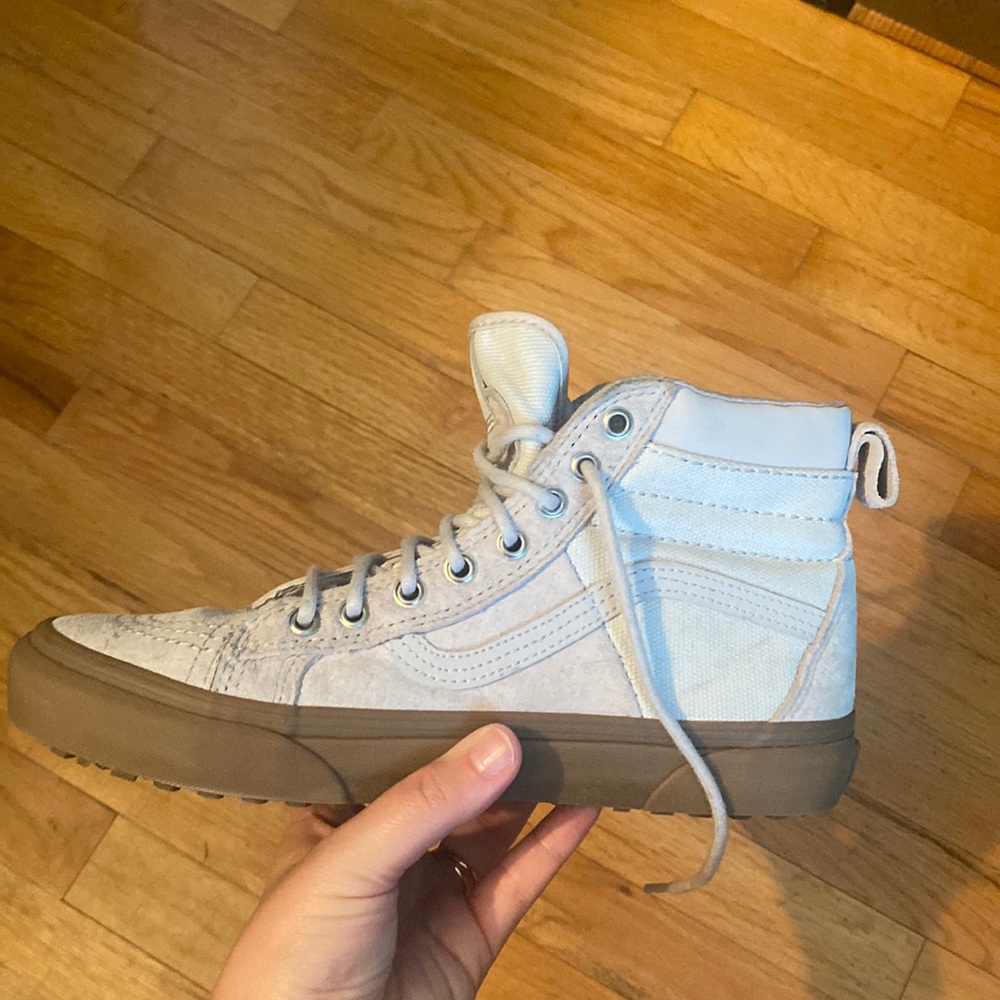 Vans High Top Sneakers in Light Gray and Brown
